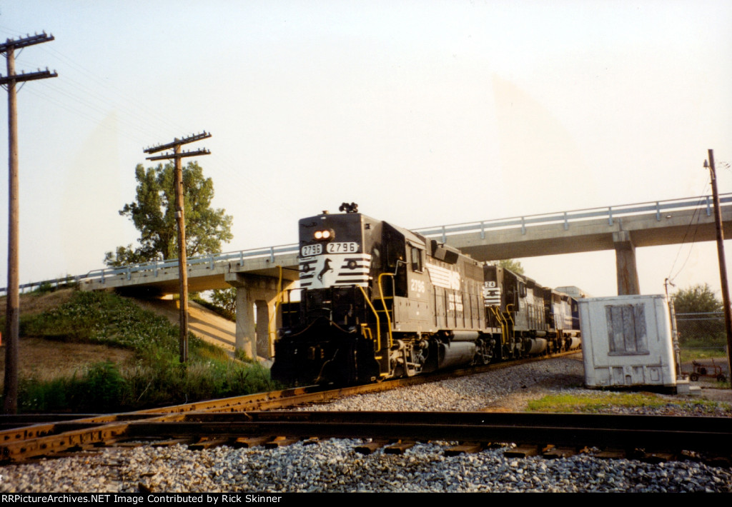 NS 2796 GP38